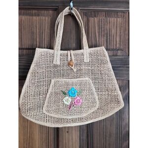 Vintage Woven Straw Tote Bag Purse Floral Applique Wooden Button Closure